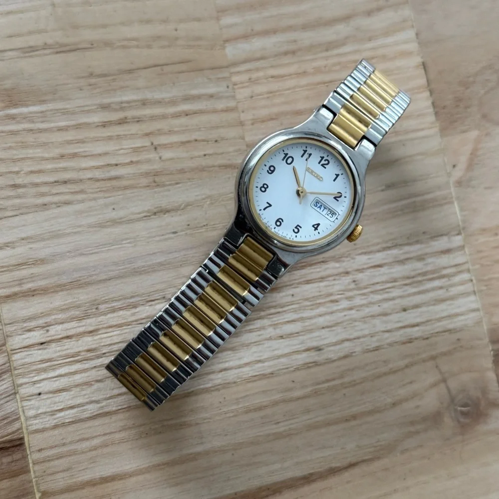 Seiko Two-Tone Ladies Watch White Dial Date Windows Stretch Bracelet New Battery